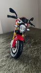 Maisto Ducati 1:12 Scale Motorcycles DUCATI Monster 696 Assembly Kit (Red)